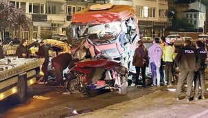 Aralarında Manisa'nında bulunduğu 10 ayrı kazada 13 ölü, 57 yaralı