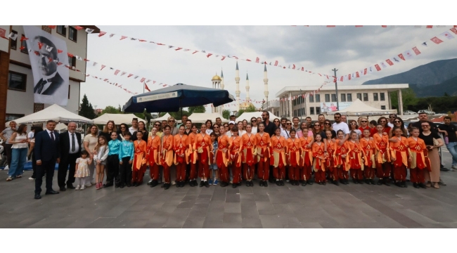 Yunusemre'de gün boyu gençlik şöleni