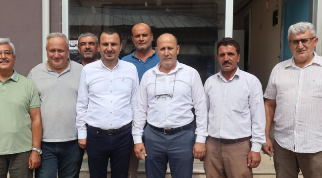 Ahmetli'de esnaf ziyaretine milletvekili Evirgen'de katıldı