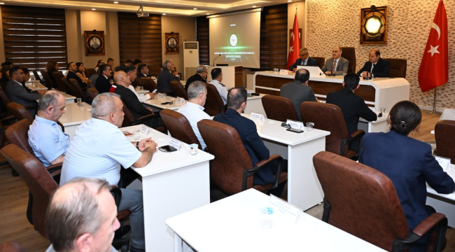 Bağımlılıkla mücadele toplntısında konuşan vali Özkan''Sahada tek bir kişiyi dışarıda bırakmayacak''