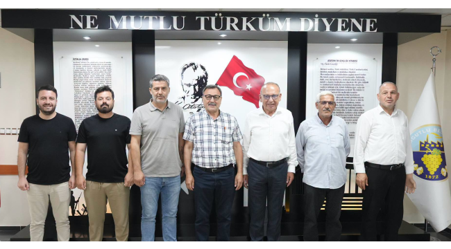 Başkan Çetin mahalle muhtarlarına bilgi aktardı