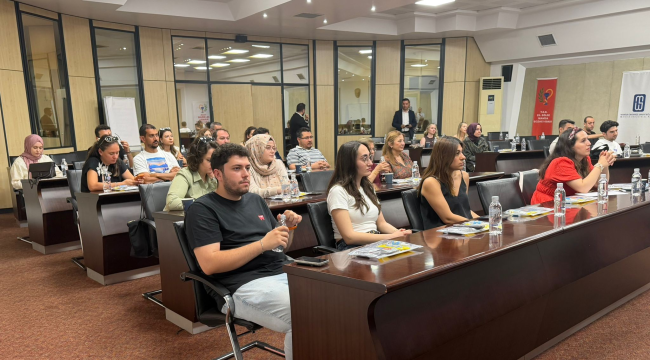 Eczacılar toplantıda soğuk algınlığı ve erkek cinsel sağlığı güncel gelişmeleri ele aldı