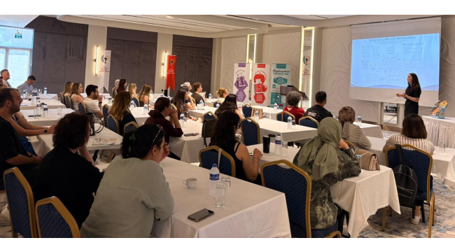 Eczacılara sivrisinek ilişkili hastalıklar ile doğal korunma yöntemleri anlatıldı