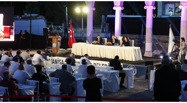 Önce MHP çekimser, AKP ret verdi sonra evet oyu verdiler madde oy birliğiyle geçti