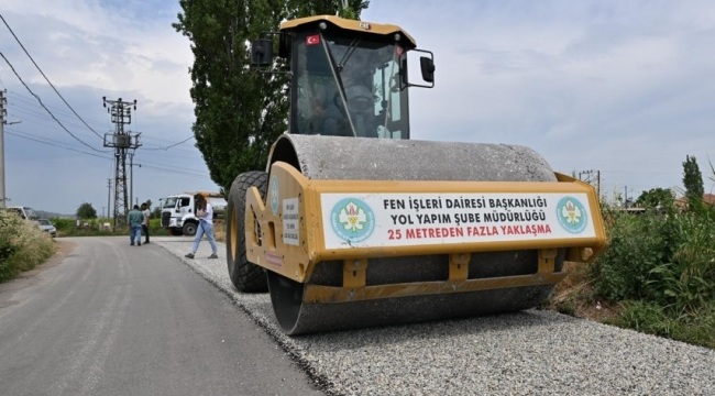 Salihli'de 5 mahalleyi birbirne bağlayan 11 kilometrelik yol yenilendi