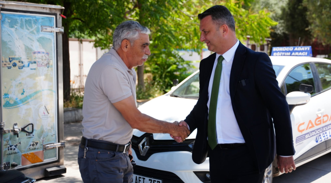 Sürücü adaylarına güvenli sürüş alanı 