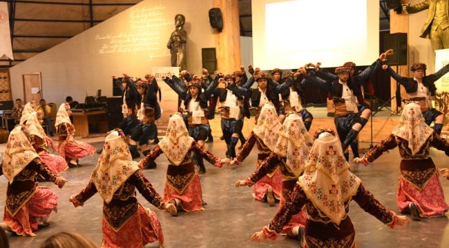 Yunusemre'de "Geleceğe kalacak adımlar-zeybekler" ele alındı