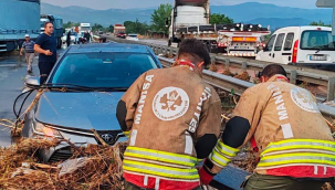 Akhisar ve Kırkğaç'ı fırtına vurdu