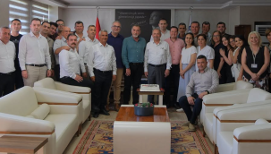 Başkan Nurlu 'ya yaş günü sürprizi