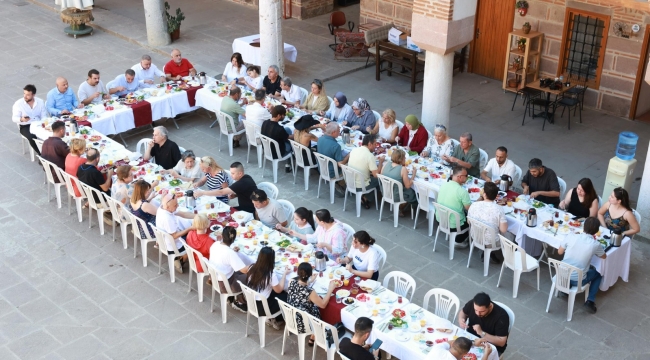 Başkan Şimşek eğitmenlerle atölye çalışmalarını değerlendirdi