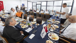 Başkan Tugay Kemer altı esnafıyla ortak toplantıda buluştu