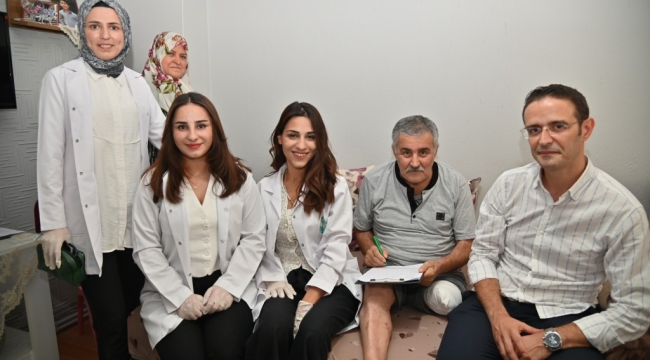 Büyükşehir sağlık hizmetlerine erişimde zorluk yaşayanların yardımına koşuyor