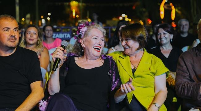 Didim'liler müzik ve lavanta kokuları eşliğinde festival coşkusu yaşadı