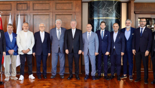 EİB üyesi ihracatçılar İzmir Ticaret Odasını ziyaret etti