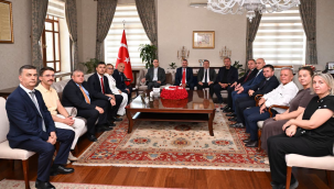 HÖH heyeti vali Özkan'ı ziyaret etti