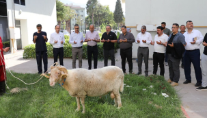 İl Tarım ve Orman müdürlüğünde dualar eşliğinde kurban kesildi lokma hayrı yapıldı