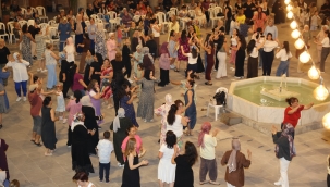 Kadınlar matinesinde kadınlar gönüllerince eğlendi