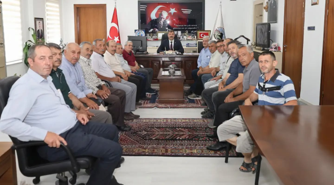 Kulalı çiftçiler belediye başkanımız Dönmez'i makamında ziyaret etti