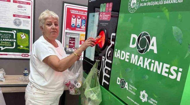 Manisa'da atık şişe ve kutuya para dönemi
