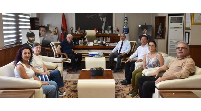 Salihli kadın kooperatifi yeni yönetimi başkan Nurlu'yu ziyaret etti
