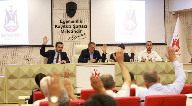 Şehzadeler'de 33 madde tüm partilerin oylarıyla kabul edildi