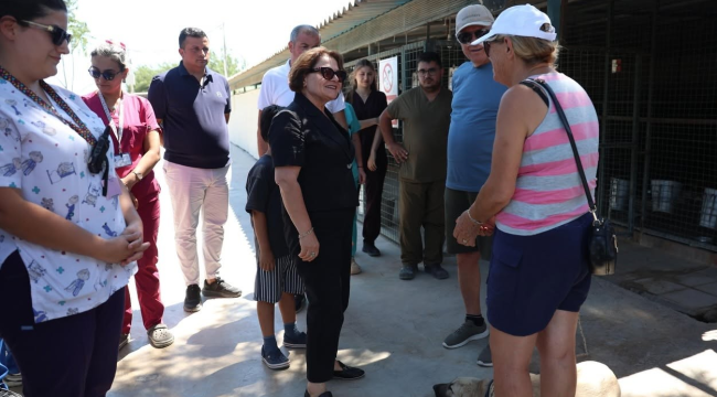 Sokak hayvanları koruma merkezini gezen başkan Gençay''Her can bize emanet''